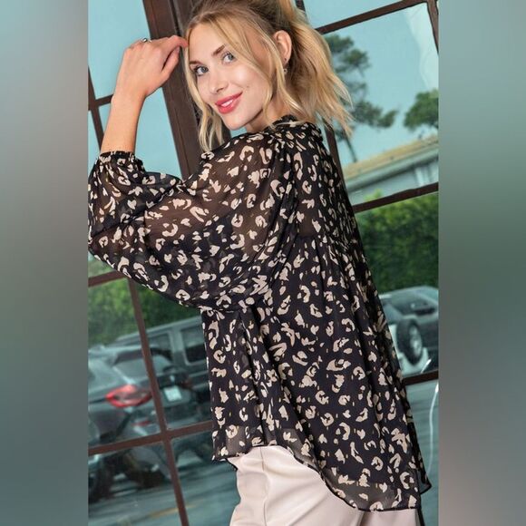 NWT EESOME Delilah Blouse BLACK SIZE LARGE - Picture 2 of 15